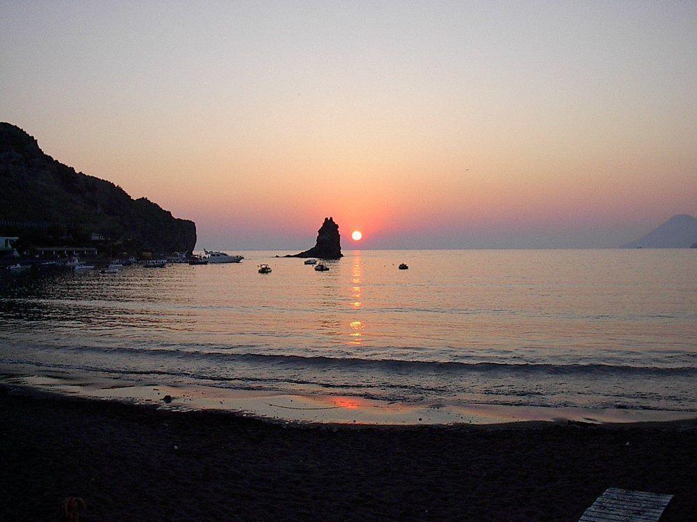 Hotel Conti Vulcano  Bagian luar foto